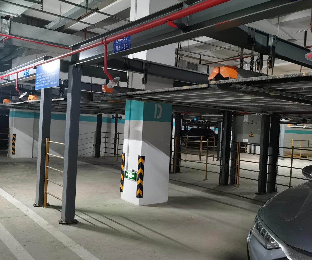 西雙版納簡易停車位