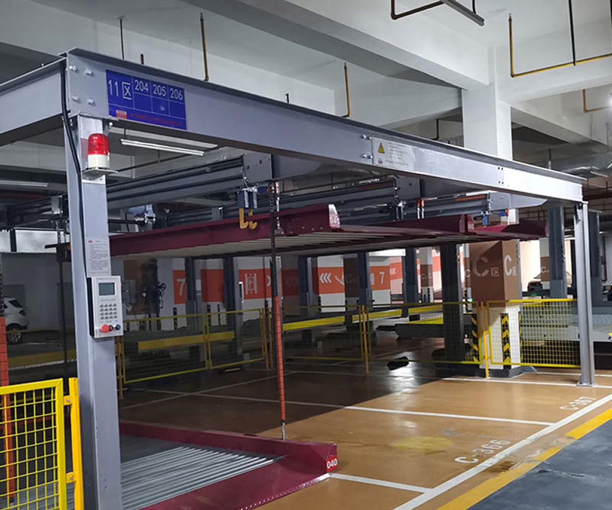 四柱簡易車庫